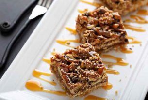 Coffee Ginger Walnut Slice